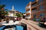 Plně vybavené a moderní apartmány v klidné písečné zátoky., Villa Canaria se nachází 5 minut...