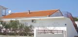 Plně vybavené a moderní apartmány v domě - bungalov s dlouhou a velkou terasou v klidné části...