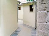 Apratmani se nachází v centru města, 100m od nábřeží. Každý apartmán má jednu ložnici s...